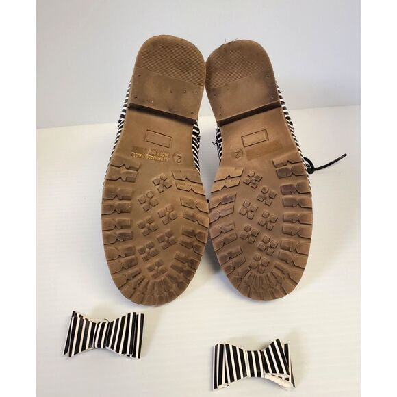 Pipperdoodles Black/White Stripe Halloween Boots, Detachable Bows Girl Size 2 - Picture 7 of 7